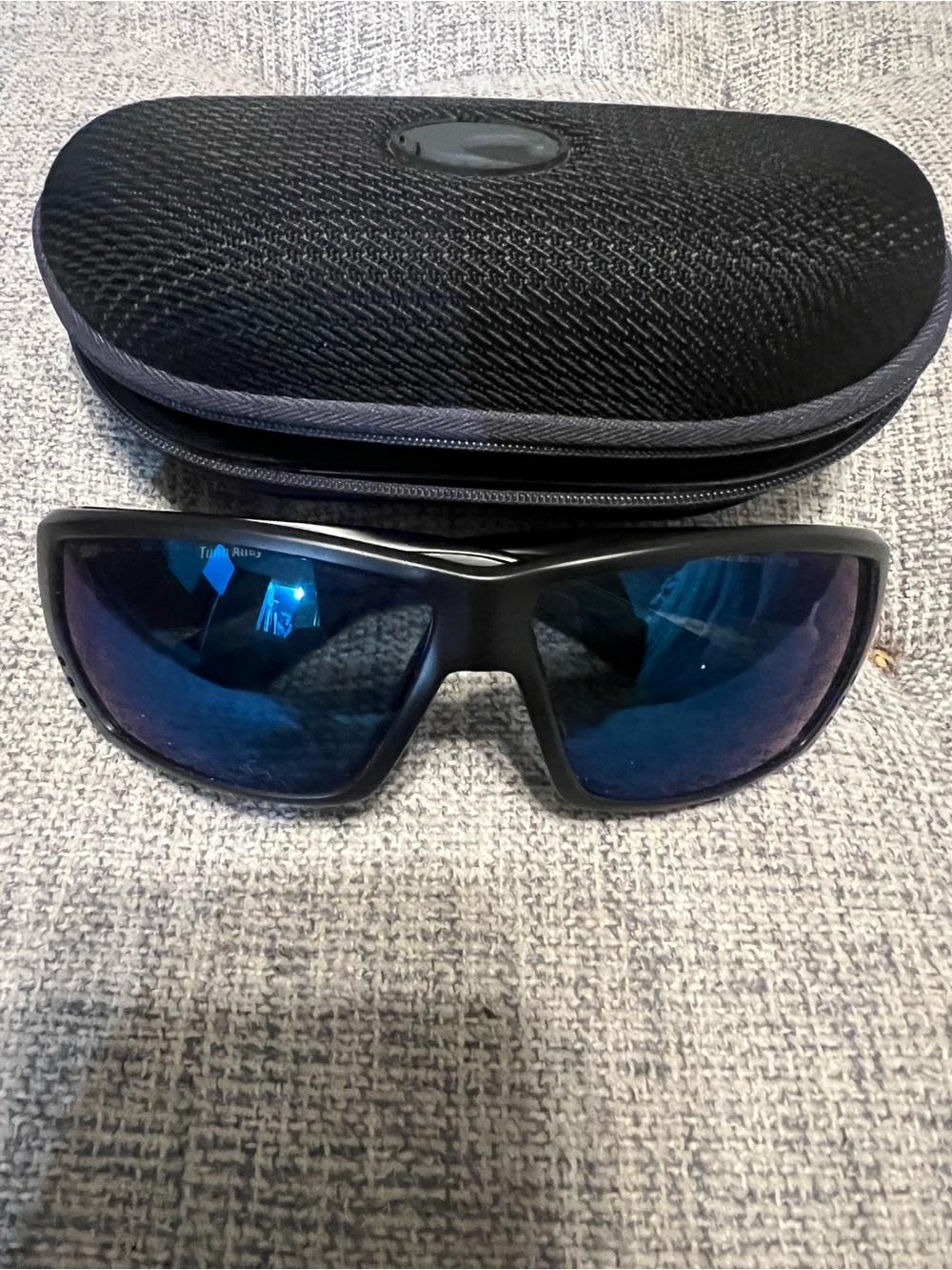 Costa Polarized Matte Black Blue Mirrored Sunglasses with Readers 2.0